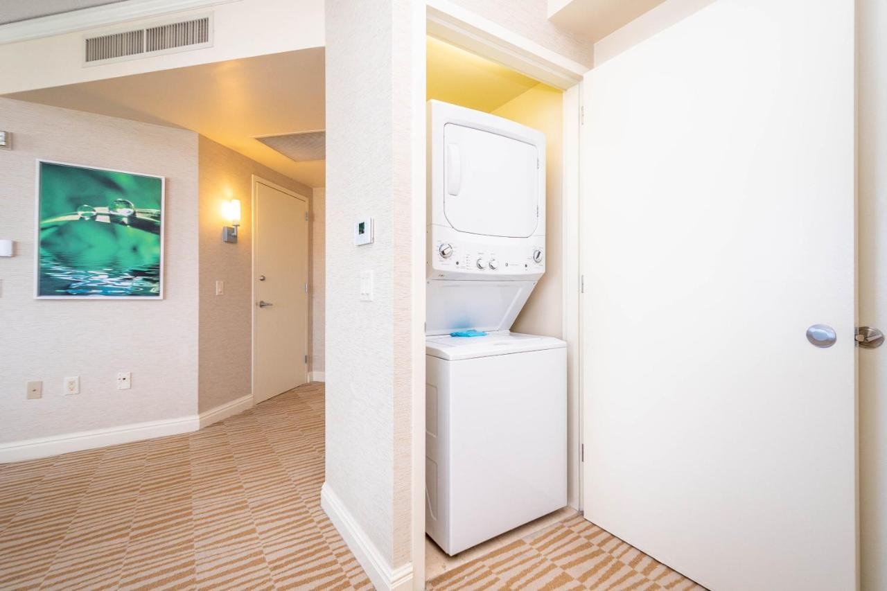 Trump Intl 2 Bedroom Apartment 1600 Sqf Ocean And Bay View Sunny Isles Beach Zewnętrze zdjęcie