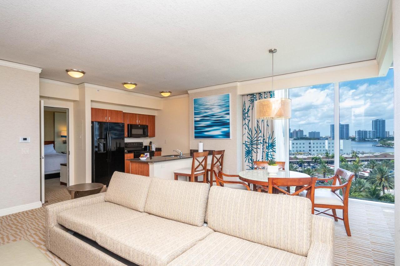 Trump Intl 2 Bedroom Apartment 1600 Sqf Ocean And Bay View Sunny Isles Beach Zewnętrze zdjęcie