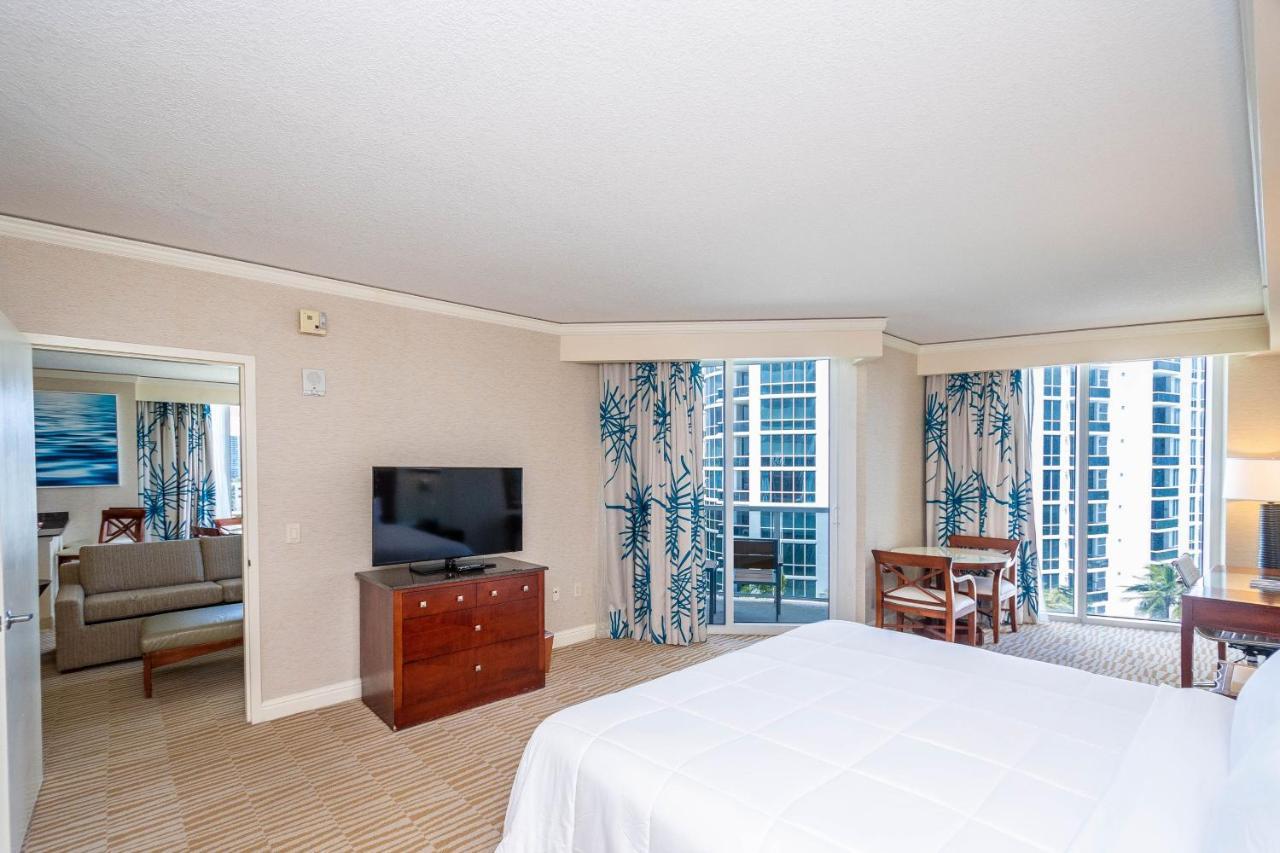 Trump Intl 2 Bedroom Apartment 1600 Sqf Ocean And Bay View Sunny Isles Beach Zewnętrze zdjęcie