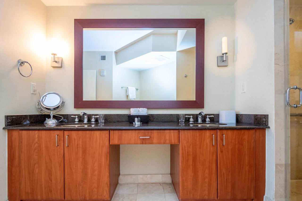 Trump Intl 2 Bedroom Apartment 1600 Sqf Ocean And Bay View Sunny Isles Beach Zewnętrze zdjęcie